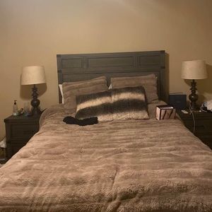 Bed spread, shams, decorative pillows